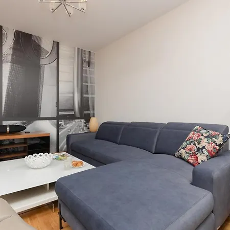 Warsaw Srodmiescie Apartment With Balcony By Noclegi Renters Exterior photo