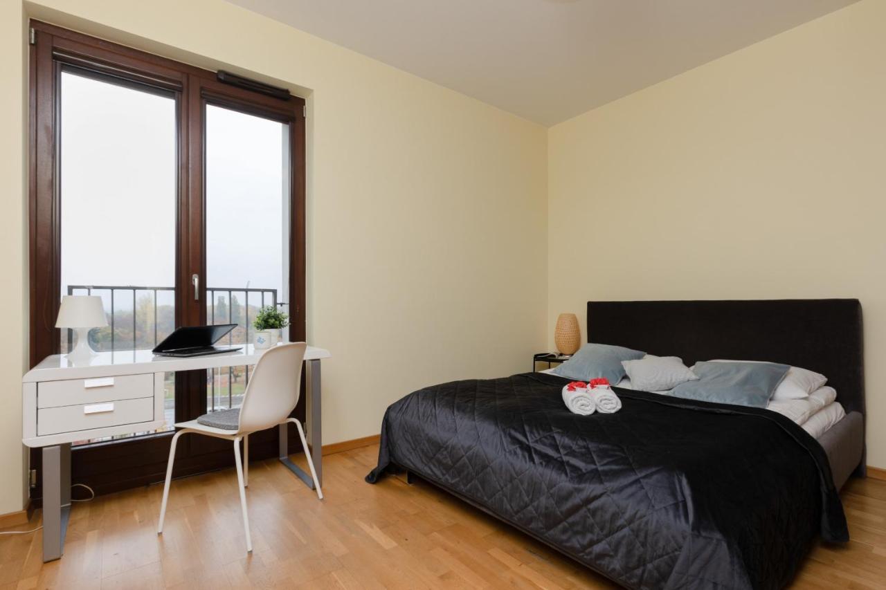 Srodmiescie With Balcony By Renters Apartment Warsaw